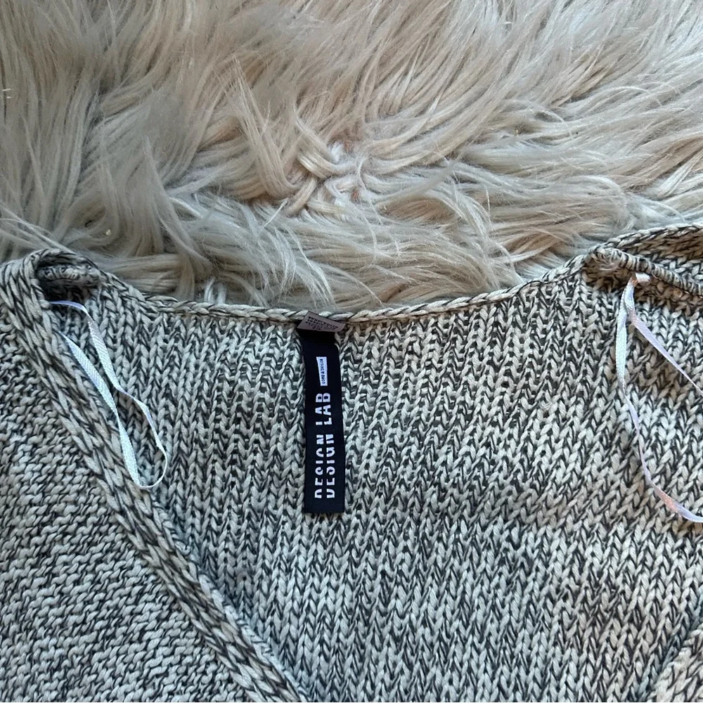 Design Lab Sweater - Picture 3 of 6